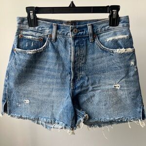 Abercrombie & Fitch High Rise 4” Short